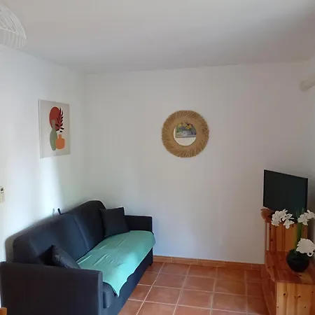 Hébergement de vacances Mazet Provencal Climatise 5 Pers Jardin Et Parking *